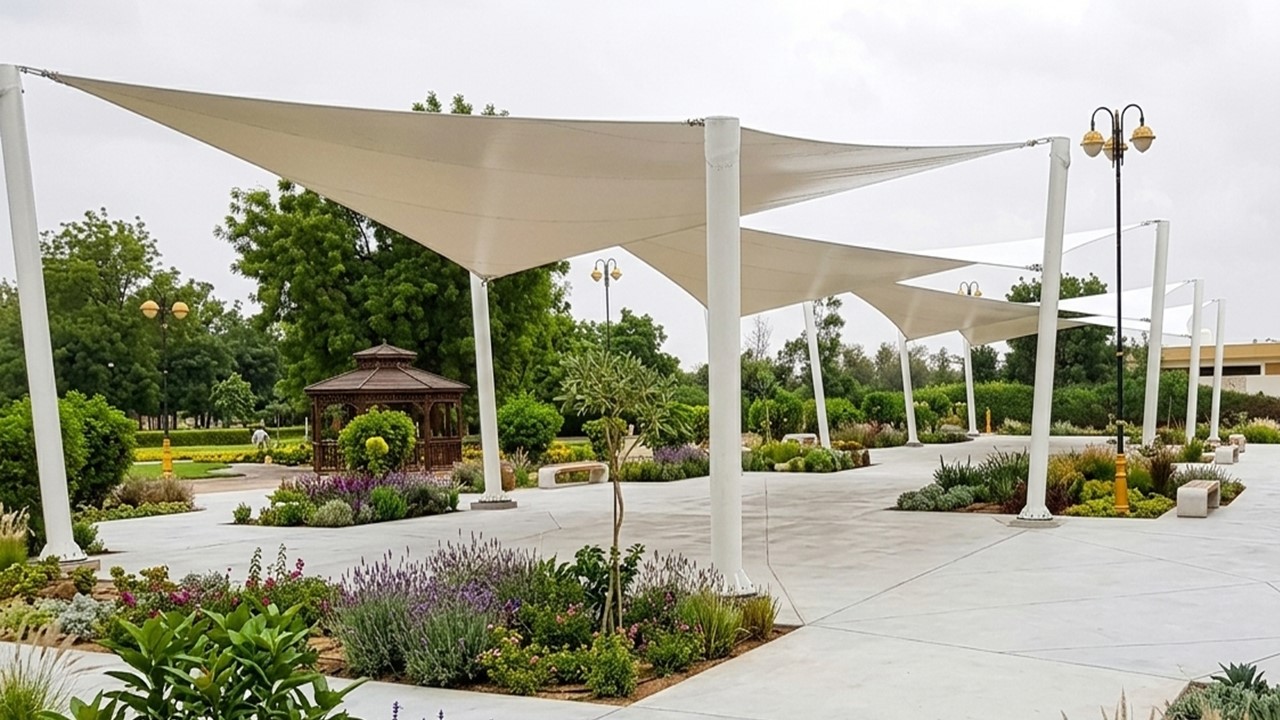 Sail shade for Yard & Pool